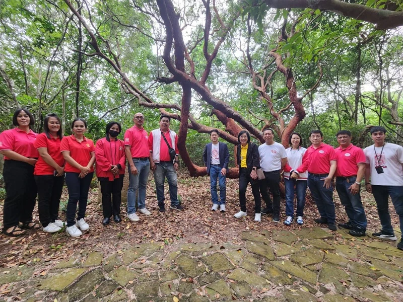 ผู้บริหารซิงเกอร์ ชมกิจกรรมและการดำเนินงานภายในโครงการพัฒนาส่วนพระองค์ ชุมพร