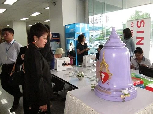 ซิงเกอร์ รำลึกพระคุณแม่