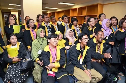 คณะครูโครงการสร้างเสริมศักยภาพแม่พิมพ์ของชาติ (รุ่นที่ 4 ) เข้าเยี่ยมชมบริษัท