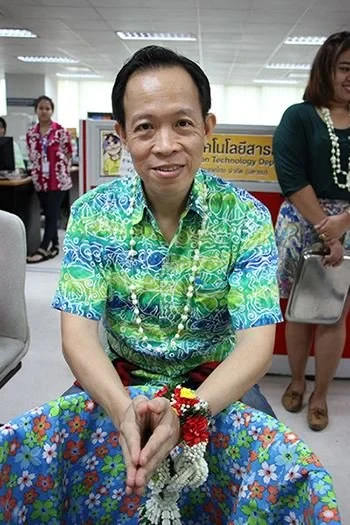 ซิงเกอร์ร่วมอนุรักษ์และสืบสานประเพณี พิธีรดน้ำดำหัวเนื่องในโอกาสวันสงกรานต์