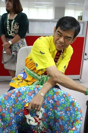 ซิงเกอร์ร่วมอนุรักษ์และสืบสานประเพณี พิธีรดน้ำดำหัวเนื่องในโอกาสวันสงกรานต์