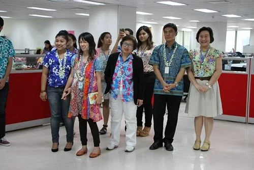 ซิงเกอร์ร่วมอนุรักษ์และสืบสานประเพณี พิธีรดน้ำดำหัวเนื่องในโอกาสวันสงกรานต์