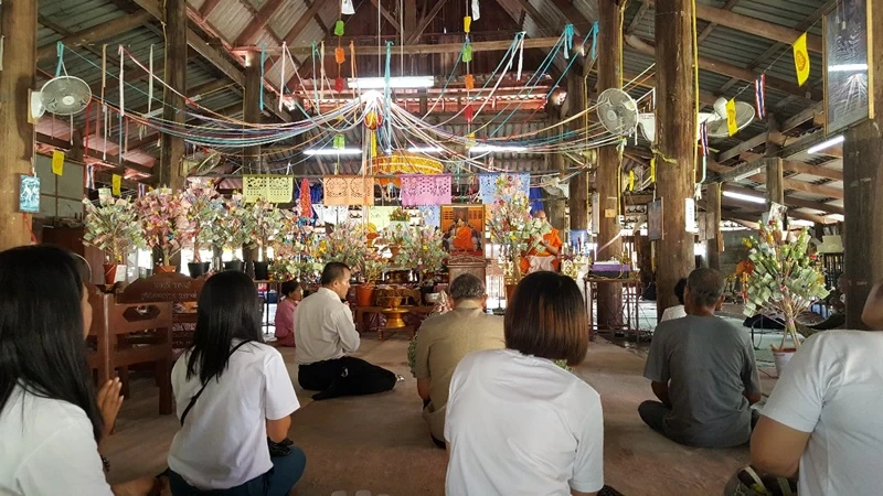บริษัท ซิงเกอร์ประเทศไทย จำกัด (มหาชน) ร่วมทอดกฐินสามัคคี เพื่อสมทบทุนสร้างกำแพงแก้วโบสถ์วัดโกสัมพี