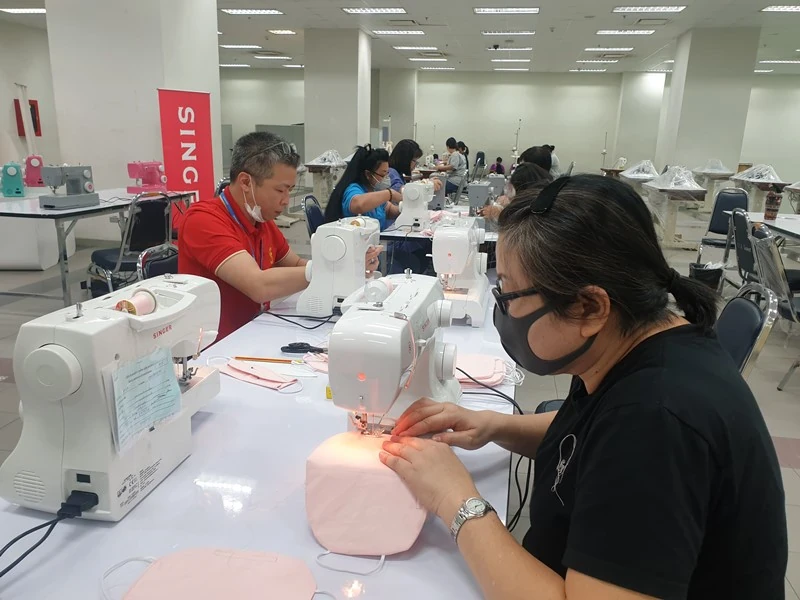 ซิงเกอร์ เชิญชวนจิตอาสาร่วมกิจกรรม ตัดเย็บหน้ากากอนามัย ส่งมอบให้กับโรงพยาบาลทั่วประเทศ